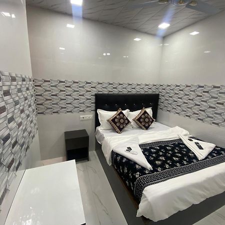 Hotel O Sai Residency Mumbai Eksteriør bilde