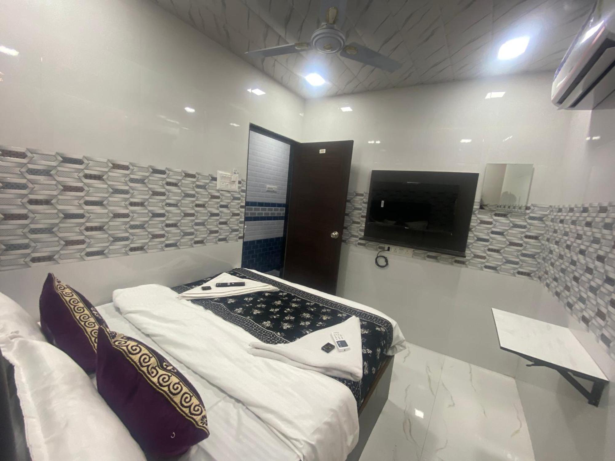 Hotel O Sai Residency Mumbai Eksteriør bilde