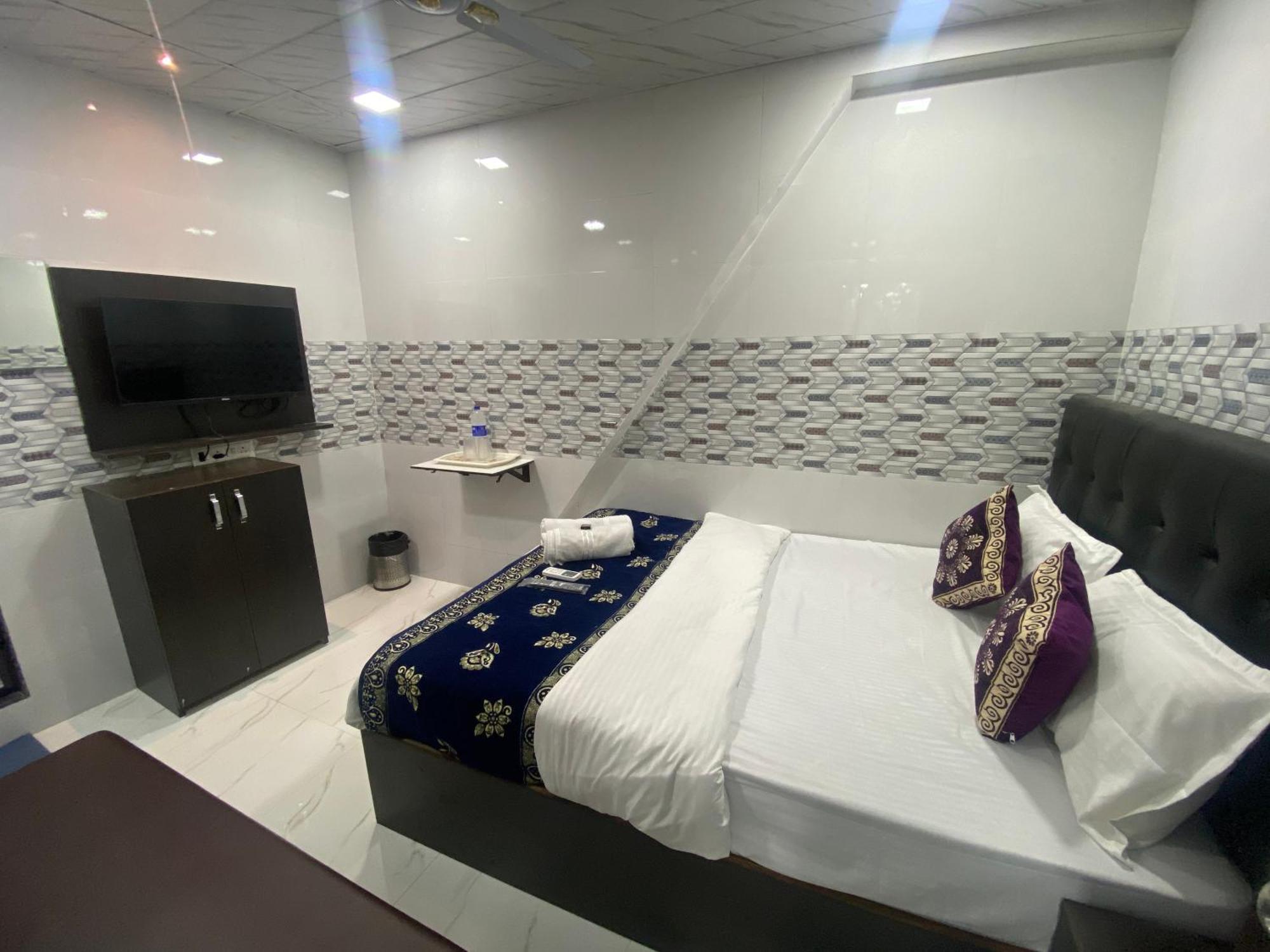 Hotel O Sai Residency Mumbai Eksteriør bilde